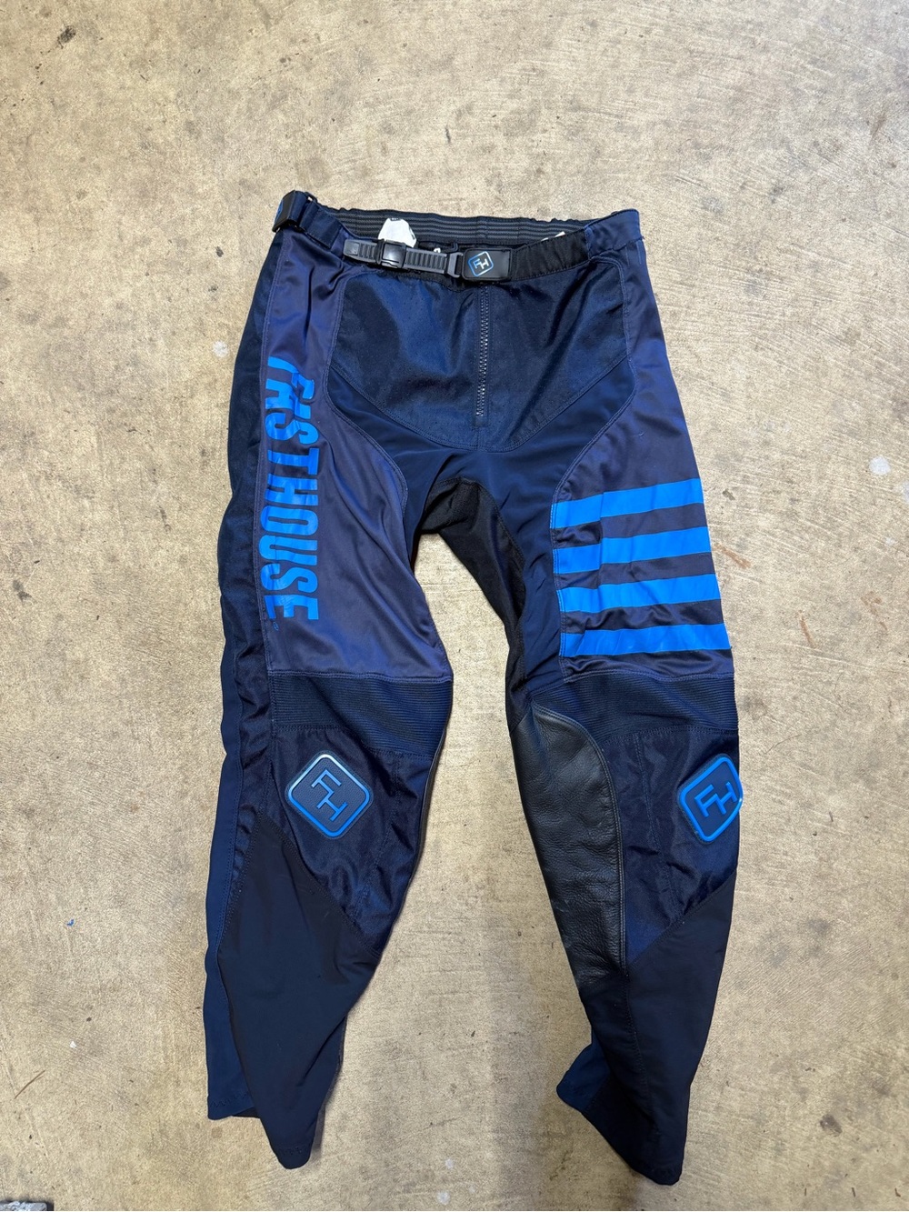 Fasthouse pants size 32